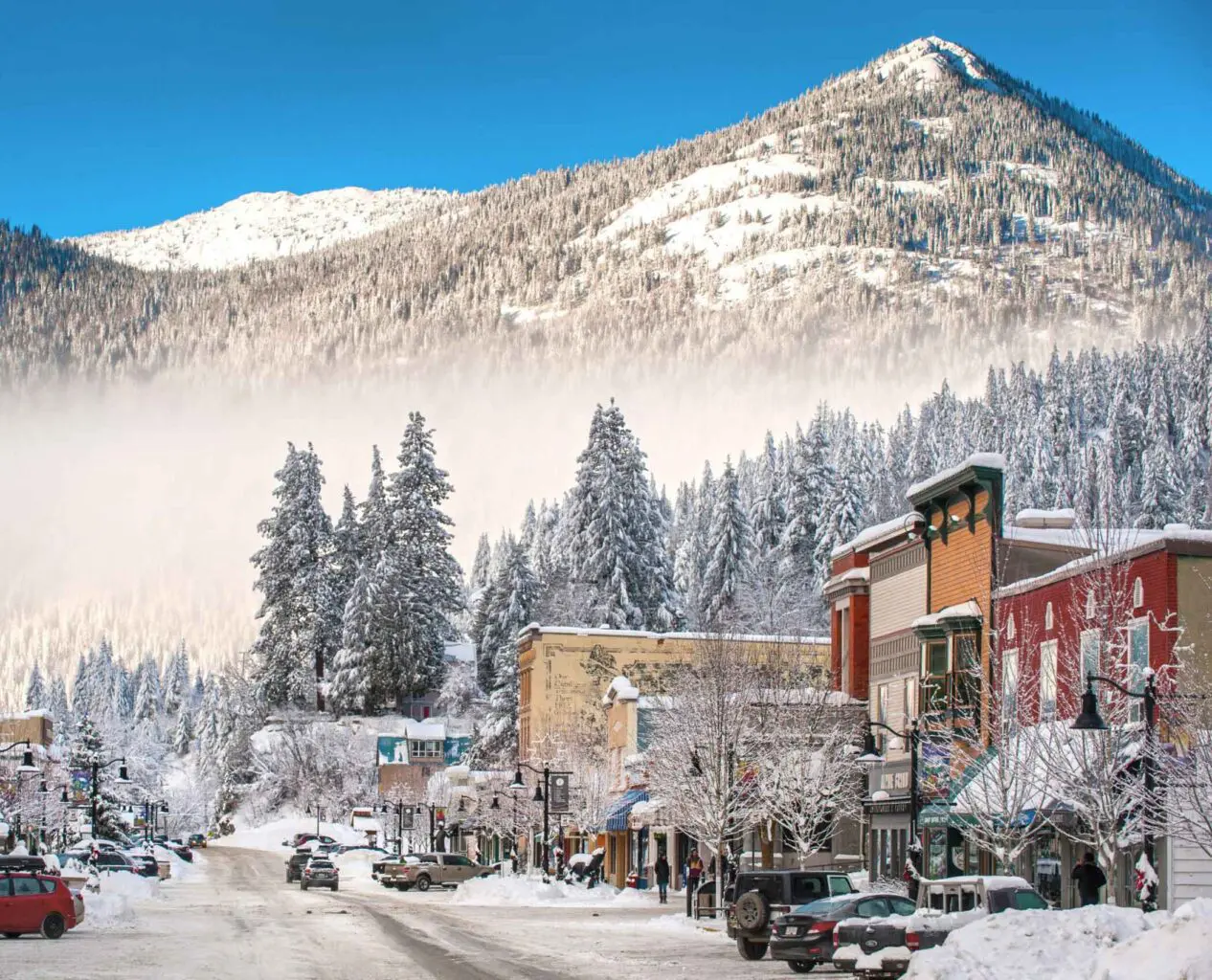 town in the mountains in canada